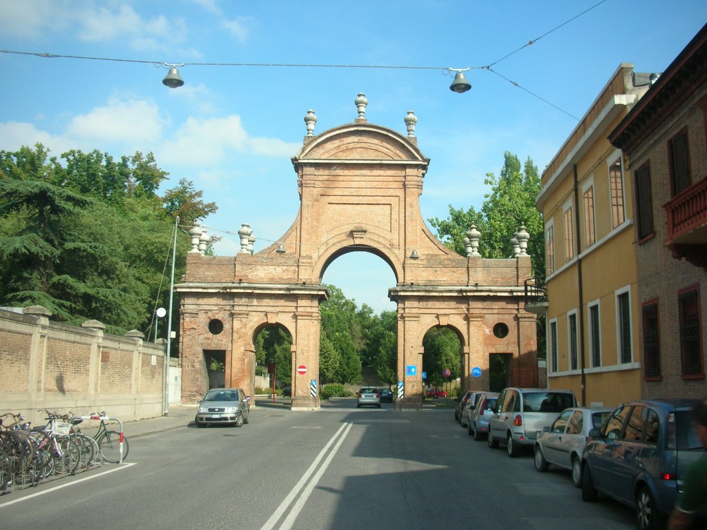 FERRARA. INTERVENTO DEL COMUNE PER LA RIPAVIMENTAZIONE DI CORSO DELLA GIOVECCA