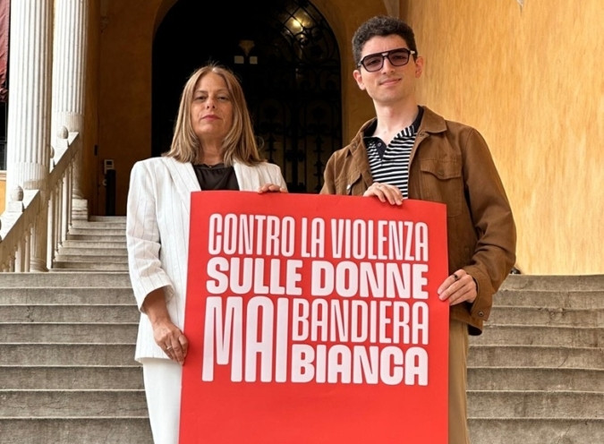 "MAI BANDIERA BIANCA" : FERRARA ADERISCE ALL'INIZIATIVA CONTRO LA VIOLENZA DI GENERE "MAI BANDIERA BIANCA" : FERRARA ADERISCE ALL'INIZIATIVA CONTRO LA VIOLENZA DI GENERE