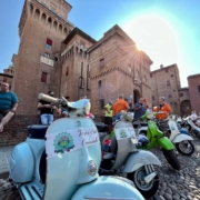 VIABILITÀ. 20° VESPA RADUNO NAZIONALE: SOSPESA LA CIRCOLAZIONE LUNGO IL PERCORSO DELLA SFILATA VIABILITÀ. 20° VESPA RADUNO NAZIONALE: SOSPESA LA CIRCOLAZIONE LUNGO IL PERCORSO DELLA SFILATA