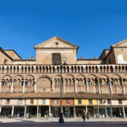 AL VIA L'INSTALLAZIONE DEI PONTEGGI AI LATI DELLA CATTEDRALE, INTERESSERANNO PIAZZA TRENTO-TRIESTE E VIA ADELARDI