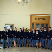IL QUESTORE LUIGI SILIPO ACCOGLIE 15 AGENTI IN PROVA ASSEGNATI ALLA QUESTURA DI FERRARA IL QUESTORE LUIGI SILIPO ACCOGLIE 15 AGENTI IN PROVA ASSEGNATI ALLA QUESTURA DI FERRARA