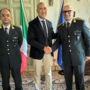 IL BENVENUTO DEL PREFETTO MARCHESIELLO AL NUOVO COMANDANTE DELLA G.d.F. COLONNELLO MICELLI
