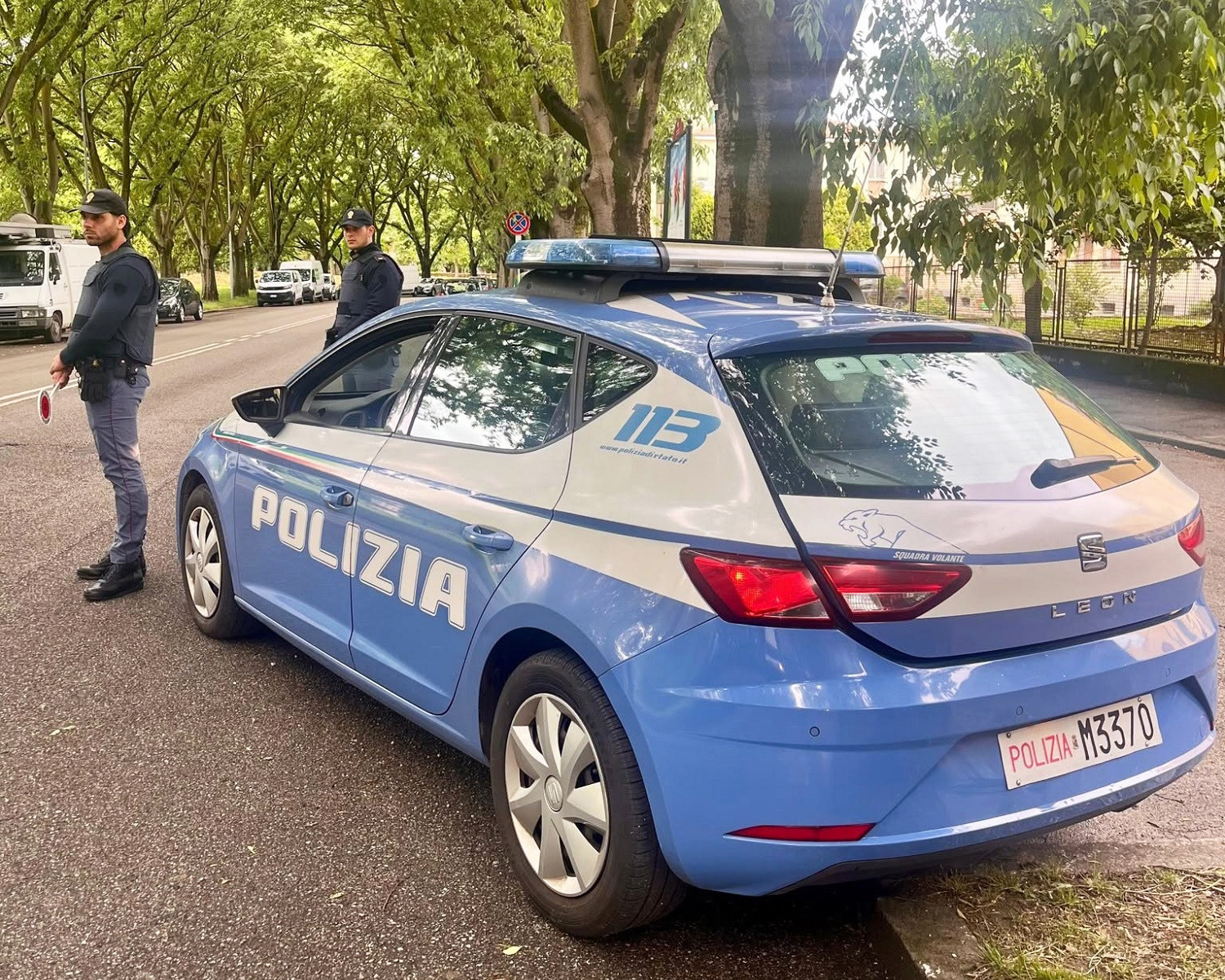 FERRARA. CONTROLLI DI POLIZIA: TRE DENUNCE PER POSSESSO D'ARMI, CLANDESTINITÀ E VIOLAZIONE DEL DASPO URBANO