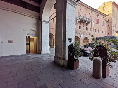 PALAZZO MUNICIPALE: ASCENSORE DI PIAZZA SAVONAROLA DISATTIVATO PER MANUTENZIONE PALAZZO MUNICIPALE: ASCENSORE DI PIAZZA SAVONAROLA DISATTIVATO PER MANUTENZIONE