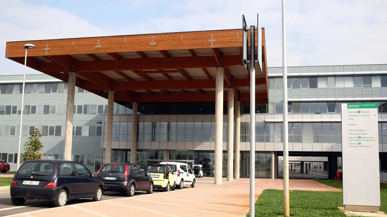 SANITÀ. BAMBINO DI SEI ANNI TRASPORTATO D'URGENZA DA BELLUNO A FERRARA ED OPERATO PER UN GRAVISSIMO TRAUMA ALL'OCCHIO SANITÀ. BAMBINO DI SEI ANNI TRASPORTATO D'URGENZA DA BELLUNO A FERRARA ED OPERATO PER UN GRAVISSIMO TRAUMA ALL'OCCHIO